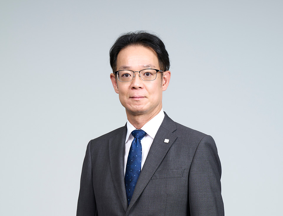 東 祥貴